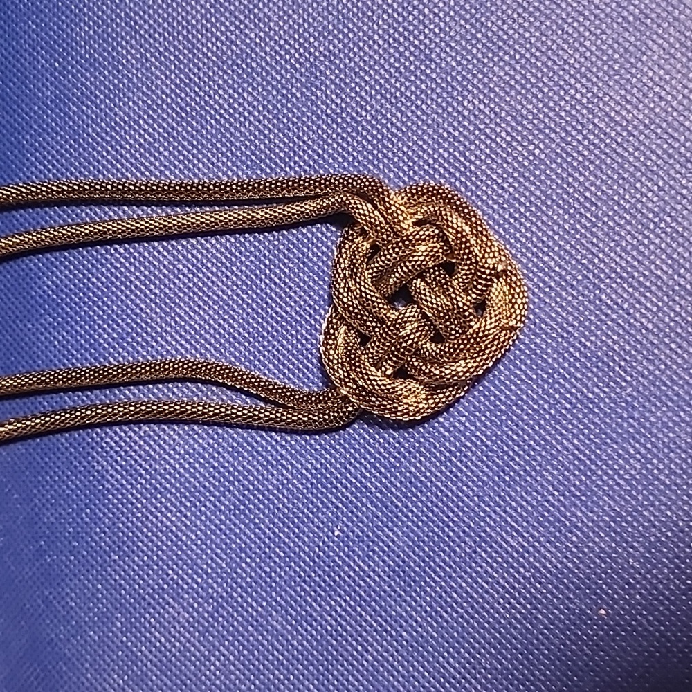 Black And Silver Toned 17 Inch Knot Pendant Necklace - Picture 4 of 4
